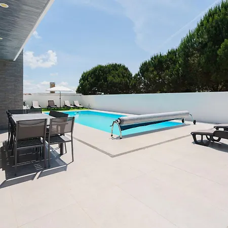 Azura With Private Pool Villa