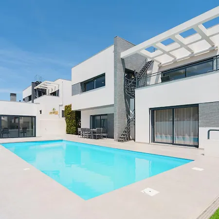 Azura With Private Pool فيلة لورينها